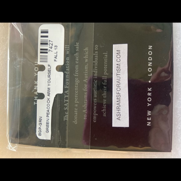 Satya jewelry set necklace, ring and bracelet - Picture 6 of 6